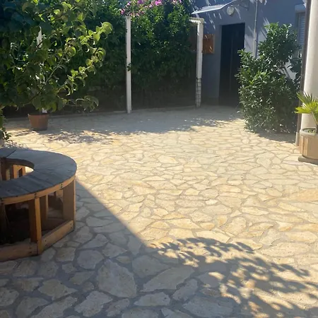 Katarina Villa *